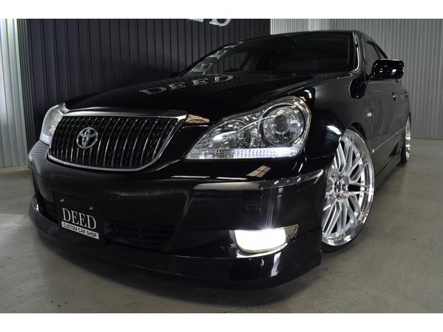 クラウンマジェスタ Cタイプ Fパッケージ 黒革シート サンルーフ 純正HDDナビ フルエアロ エアサスコントローラー 新品20インチ 新品タイヤ LEDフォグ カラーキャリパー DVD再生可能 全席シートヒーター ETC バックカメラ(20枚目)