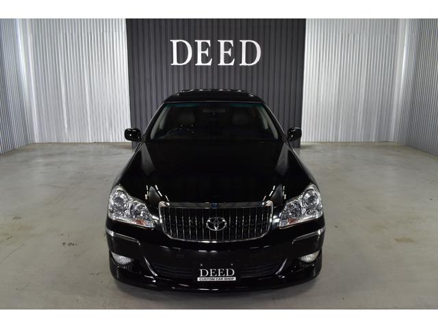 クラウンマジェスタ Cタイプ Fパッケージ 黒革シート サンルーフ 純正HDDナビ フルエアロ エアサスコントローラー 新品20インチ 新品タイヤ LEDフォグ カラーキャリパー DVD再生可能 全席シートヒーター ETC バックカメラ(21枚目)