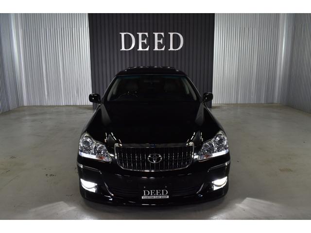 クラウンマジェスタ Cタイプ Fパッケージ 黒革シート サンルーフ 純正HDDナビ フルエアロ エアサスコントローラー 新品20インチ 新品タイヤ LEDフォグ カラーキャリパー DVD再生可能 全席シートヒーター ETC バックカメラ(22枚目)