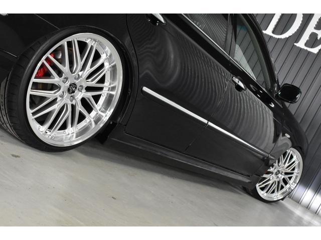 クラウンマジェスタ Cタイプ Fパッケージ 黒革シート サンルーフ 純正HDDナビ フルエアロ エアサスコントローラー 新品20インチ 新品タイヤ LEDフォグ カラーキャリパー DVD再生可能 全席シートヒーター ETC バックカメラ(38枚目)