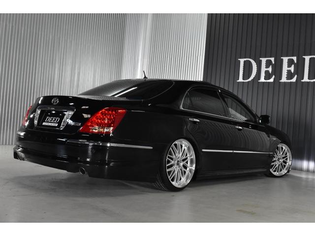 クラウンマジェスタ Cタイプ Fパッケージ 黒革シート サンルーフ 純正HDDナビ フルエアロ エアサスコントローラー 新品20インチ 新品タイヤ LEDフォグ カラーキャリパー DVD再生可能 全席シートヒーター ETC バックカメラ(39枚目)