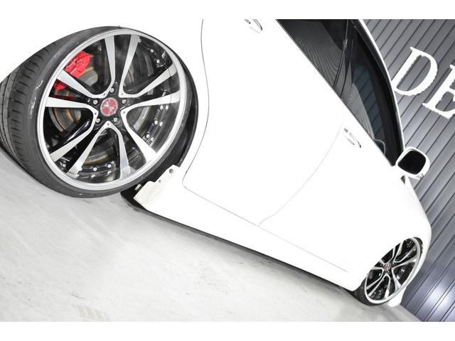 クラウン ロイヤルサルーン フルエアロ TEINフルタップ式車高調 マーベリック20インチ 新品タイヤ スモーク施工済み LEDフォグ 純正マルチ DVD再生可能 地デジ ミュージックサーバー バックカメラ コンビハンドル(14枚目)