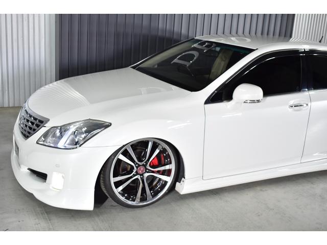 クラウン ロイヤルサルーン フルエアロ TEINフルタップ式車高調 マーベリック20インチ 新品タイヤ スモーク施工済み LEDフォグ 純正マルチ DVD再生可能 地デジ ミュージックサーバー バックカメラ コンビハンドル(44枚目)