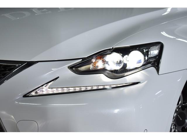 IS IS200t Fスポーツ 2000ccターボ 1オーナー車 禁煙車 赤革エアーシート サンルーフ 純正マルチ 新品フルタップ式車高調 エンケイ19インチ トランクスポイラー エアロ DVD再生 地デジ Bluetooth接続(7枚目)