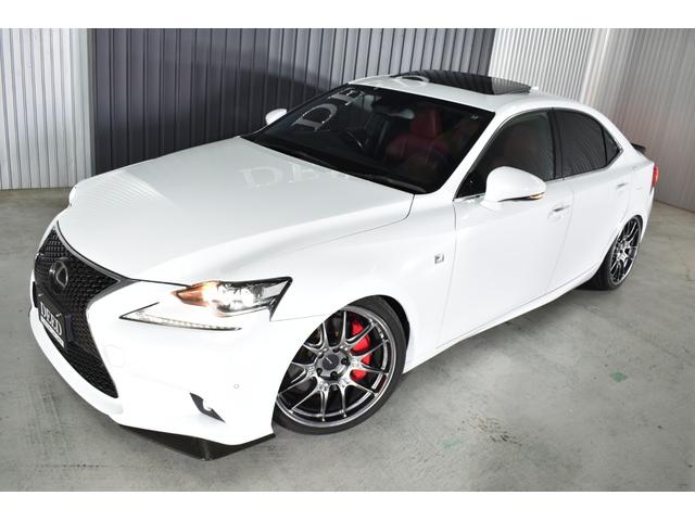 IS IS200t Fスポーツ 2000ccターボ 1オーナー車 禁煙車 赤革エアーシート サンルーフ 純正マルチ 新品フルタップ式車高調 エンケイ19インチ トランクスポイラー エアロ DVD再生 地デジ Bluetooth接続(24枚目)