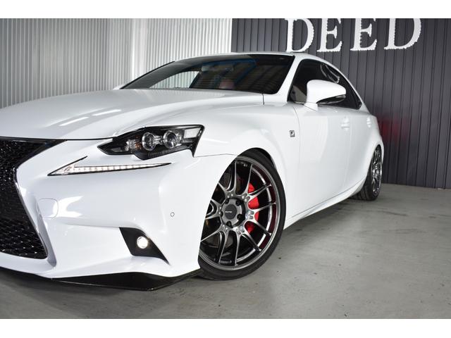 IS IS200t Fスポーツ 2000ccターボ 1オーナー車 禁煙車 赤革エアーシート サンルーフ 純正マルチ 新品フルタップ式車高調 エンケイ19インチ トランクスポイラー エアロ DVD再生 地デジ Bluetooth接続(29枚目)