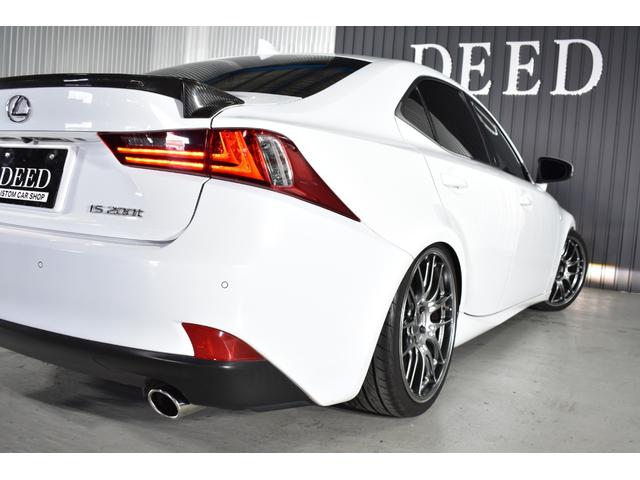 IS IS200t Fスポーツ 2000ccターボ 1オーナー車 禁煙車 赤革エアーシート サンルーフ 純正マルチ 新品フルタップ式車高調 エンケイ19インチ トランクスポイラー エアロ DVD再生 地デジ Bluetooth接続(32枚目)