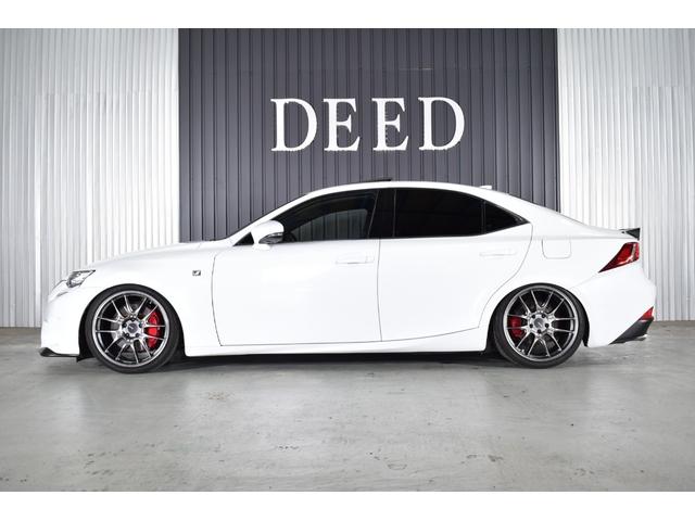 IS IS200t Fスポーツ 2000ccターボ 1オーナー車 禁煙車 赤革エアーシート サンルーフ 純正マルチ 新品フルタップ式車高調 エンケイ19インチ トランクスポイラー エアロ DVD再生 地デジ Bluetooth接続(33枚目)