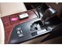 ロイヤルサルーン フルエアロ TEINフルタップ式車高調 マーベリック20インチ 新品タイヤ スモーク施工済み LEDフォグ 純正マルチ DVD再生可能 地デジ ミュージックサーバー バックカメラ コンビハンドル(41枚目)