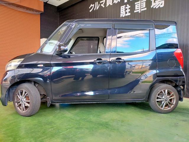 Ｅ　禁煙車・キーレス・・アイドリングストップ・ロック連動格納ミラー・両側スライドドア(4枚目)