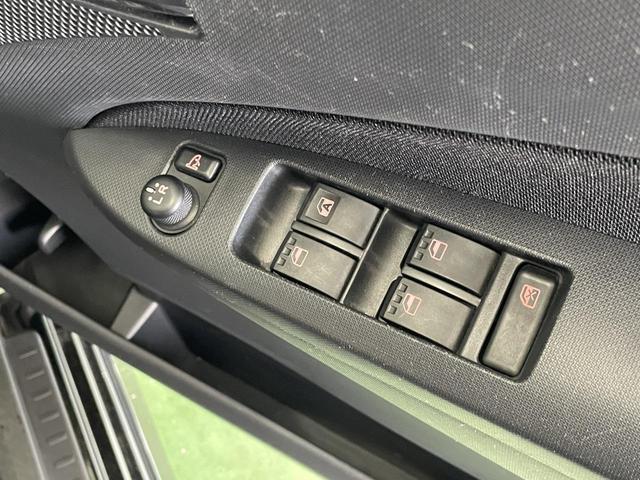 ムーヴ カスタム　Ｇ　スマートキー　エコアイドル　ＨＩＤ（13枚目）