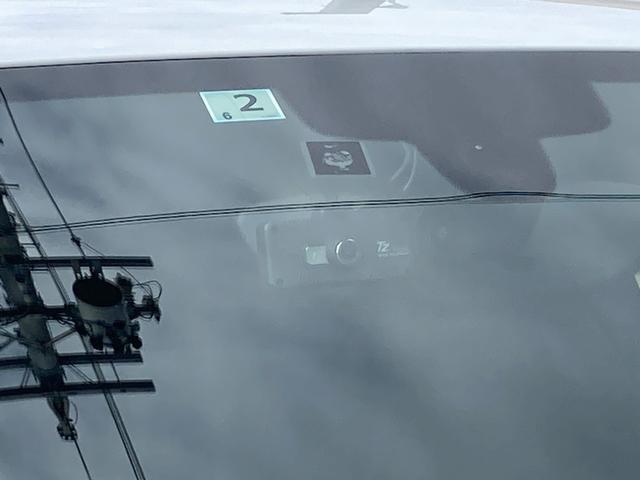 ９１１カレラ４　ディーラー車　左ハンドル　ブラックレザーシート　４ＷＤ　２０インチＡＷ　７速ＰＤＫ　ＨＩＤヘッドライト　フルセグＴＶナビ　バックカメラ　ドライブレコーダー　ＥＴＣ　パワーシート　Ｂｌｕｅｔｏｏｔｈ接続(11枚目)