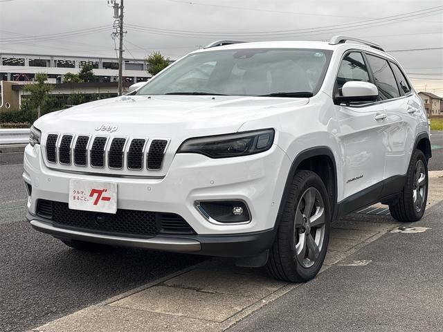 ジープ・チェロキー リミテッド　ワンオーナー　ディーラー車　Ａｐｐｌｅ　ＣａｒＰｌａｙ　黒本革シート　ベンチレーション　Ｂｌｕｅｔｏｏｔｈ　純正ナビ　バックカメラ　ＬＥＤヘッドライト　禁煙車　クルーズコントロール　パワーゲート（6枚目）