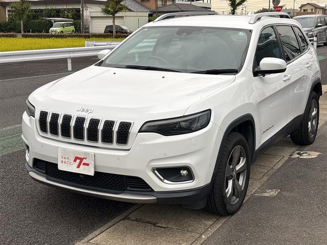 ジープ・チェロキー リミテッド　ワンオーナー　ディーラー車　Ａｐｐｌｅ　ＣａｒＰｌａｙ　黒本革シート　ベンチレーション　Ｂｌｕｅｔｏｏｔｈ　純正ナビ　バックカメラ　ＬＥＤヘッドライト　禁煙車　クルーズコントロール　パワーゲート（7枚目）