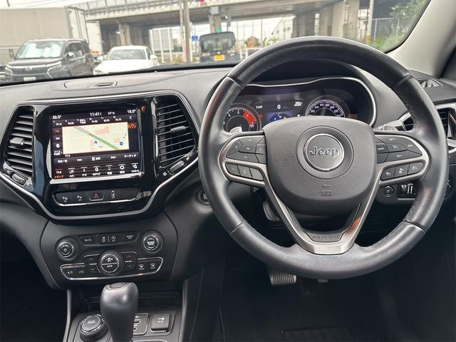 ジープ・チェロキー リミテッド　ワンオーナー　ディーラー車　Ａｐｐｌｅ　ＣａｒＰｌａｙ　黒本革シート　ベンチレーション　Ｂｌｕｅｔｏｏｔｈ　純正ナビ　バックカメラ　ＬＥＤヘッドライト　禁煙車　クルーズコントロール　パワーゲート（72枚目）