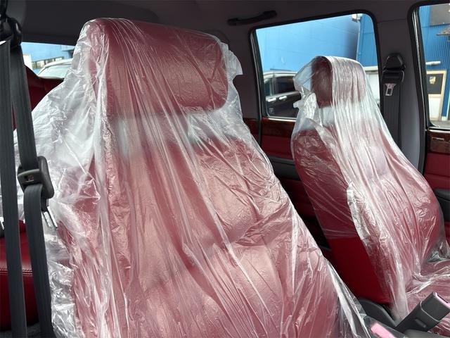 トヨタクラシック クラシック トヨタ60周年記念100台限定車 走行7000km 赤革シート 純正ナルディーステアリング トヨタテクノクラフト社製 社外オーディオ パワーステアリング エアコン パワーウィンドウ 集中ドアロック(48枚目)