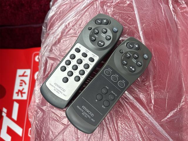 トヨタクラシック クラシック トヨタ60周年記念100台限定車 走行7000km 赤革シート 純正ナルディーステアリング トヨタテクノクラフト社製 社外オーディオ パワーステアリング エアコン パワーウィンドウ 集中ドアロック(62枚目)