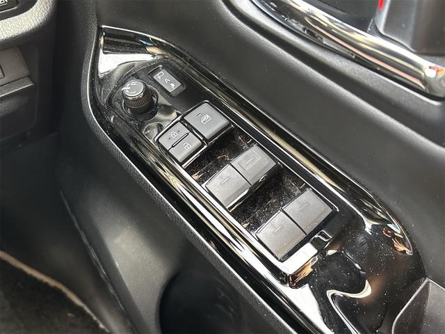 ヴォクシー ＺＳ　煌ＩＩＩ　ワンオーナー　純正フルセグナビ・ＴＶ　バックカメラ　スマートキー　プッシュスタート　前後ドライブレコーダー　ブルーレイオーディオ　Ｂｌｕｅｔｏｏｔｈ（52枚目）