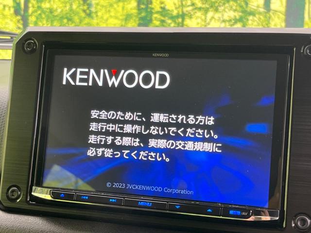 ジムニーシエラ ＪＣ　禁煙車　８型ＳＤナビフルセグ　クルーズコントロール　衝突被害軽減　ＬＥＤヘッドライト　ＥＴＣ　オートエアコン　純正アルミホイール　電動格納ミラー　プライバシーガラス　サイドバイザー（3枚目）