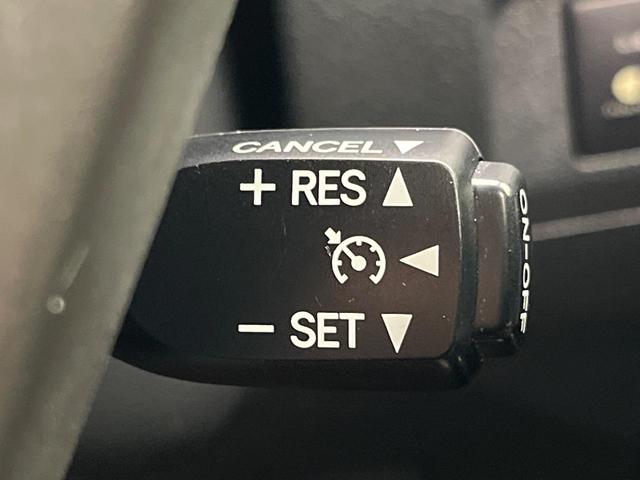 アルファード ２４０Ｓ　タイプゴールド　両側電動ドア　８型ナビ　バックカメラ　禁煙車　電動リアゲート　ハーフレザーシート　コーナーセンサー　スマートキー　ＨＩＤヘッド　ＥＴＣ　クルコン　オートライト　デュアルエアコン　純正１８インチアルミ（7枚目）