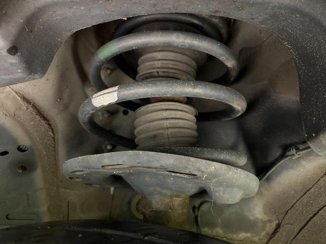 アルファード ２４０Ｓ　タイプゴールド　両側電動ドア　８型ナビ　バックカメラ　禁煙車　電動リアゲート　ハーフレザーシート　コーナーセンサー　スマートキー　ＨＩＤヘッド　ＥＴＣ　クルコン　オートライト　デュアルエアコン　純正１８インチアルミ（28枚目）