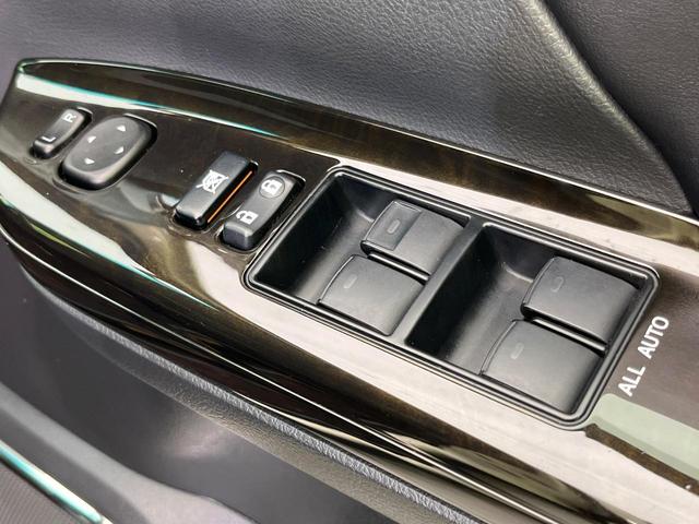 アルファード ２４０Ｓ　タイプゴールド　両側電動ドア　８型ナビ　バックカメラ　禁煙車　電動リアゲート　ハーフレザーシート　コーナーセンサー　スマートキー　ＨＩＤヘッド　ＥＴＣ　クルコン　オートライト　デュアルエアコン　純正１８インチアルミ（41枚目）