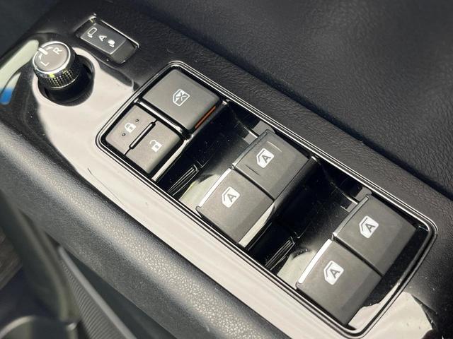 ヴェルファイア ２．５Ｚ　両側電動スライド　後席モニター　純正ＳＤナビ　バックカメラ　トヨタセーフティセンス　禁煙車　ドラレコ　コーナーセンサー　スマートキー　ＬＥＤヘッド　ＥＴＣ　オートマチックハイビーム　車線逸脱警報（32枚目）