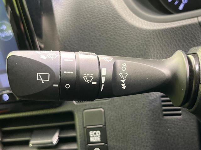 エスクァイア Ｇｉ　プレミアムパッケージ　両側電動スライド　９インチＳＤナビ　バックカメラ　トヨタセーフティセンス　レーダークルーズ　禁煙車　ハーフレザーシート　シートヒーター　ドラレコ　スマートキー　ＬＥＤヘッド　ＥＴＣ　車線逸脱警報（29枚目）