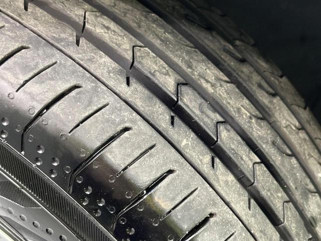 エスクァイア Ｇｉ　プレミアムパッケージ　両側電動スライド　９インチＳＤナビ　バックカメラ　トヨタセーフティセンス　レーダークルーズ　禁煙車　ハーフレザーシート　シートヒーター　ドラレコ　スマートキー　ＬＥＤヘッド　ＥＴＣ　車線逸脱警報（56枚目）