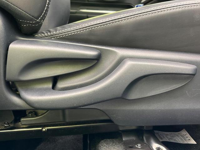 アクア クロスオーバー 純正SDナビ バックカメラ 衝突被害軽減システム 禁煙車 ハーフレザーシート スマートキー ビルトインETC オートハイビーム オートライト オートエアコン 純正16インチアルミ Bluetooth(37枚目)