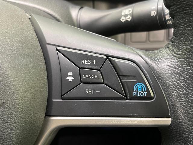 セレナ e-パワー ハイウェイスターV 両側電動ドア 純正9型ナビ 後席モニター 全周囲カメラ 衝突被害軽減システム レーダークルーズ 禁煙車 コーナーセンサー スマートキー LEDヘッド ビルトインETC パークアシスト オートライト(3枚目)