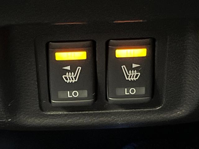 セレナ e-パワー ハイウェイスターV 両側電動ドア 純正9型ナビ 後席モニター 全周囲カメラ 衝突被害軽減システム レーダークルーズ 禁煙車 コーナーセンサー スマートキー LEDヘッド ビルトインETC パークアシスト オートライト(7枚目)