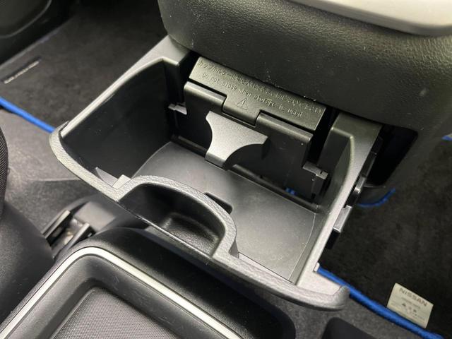 セレナ e-パワー ハイウェイスターV 両側電動ドア 純正9型ナビ 後席モニター 全周囲カメラ 衝突被害軽減システム レーダークルーズ 禁煙車 コーナーセンサー スマートキー LEDヘッド ビルトインETC パークアシスト オートライト(54枚目)