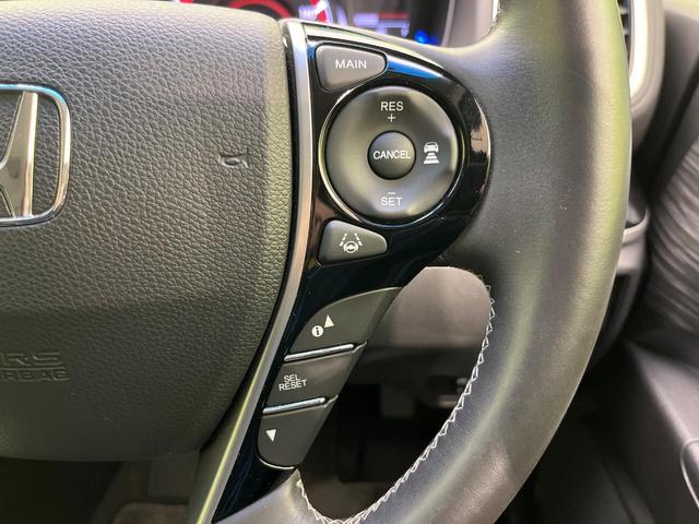 オデッセイ アブソルート・EXホンダセンシング 後席モニター 両側電動ドア 純正SDナビ バックカメラ 衝突被害軽減システム レーダークルーズ 禁煙車 ハーフレザーシート パワーシート ドラレコ スマートキー LEDヘッド ビルトインETC(26枚目)
