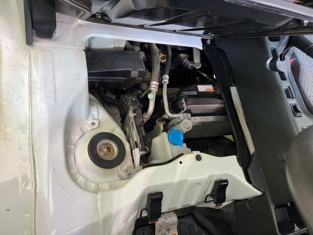 キャリイトラック KCエアコン・パワステ 4WD 衝突被害軽減システム オートライト 車線逸脱警報 エアコン オーディオ ドアバイザー パワステ(18枚目)