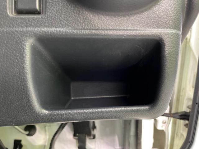 キャリイトラック KCエアコン・パワステ 4WD 衝突被害軽減システム オートライト 車線逸脱警報 エアコン オーディオ ドアバイザー パワステ(32枚目)