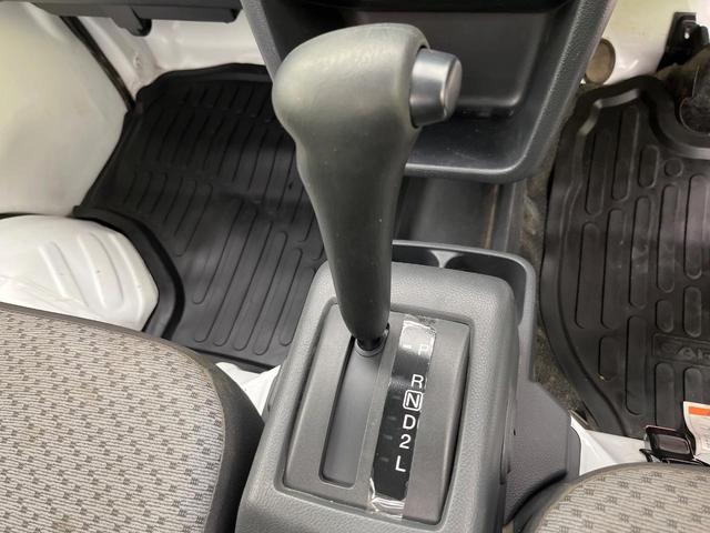 キャリイトラック KCエアコン・パワステ 4WD 衝突被害軽減システム オートライト 車線逸脱警報 エアコン オーディオ ドアバイザー パワステ(40枚目)