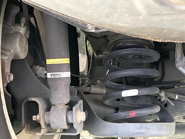 ヴォクシー ZS 両側電動ドア 後席モニター バックカメラ 禁煙車 ドラレコ スマートキー LEDヘッド ビルトインETC オートライト デュアルエアコン 純正16インチアルミ Bluetooth CD DVD再生(21枚目)