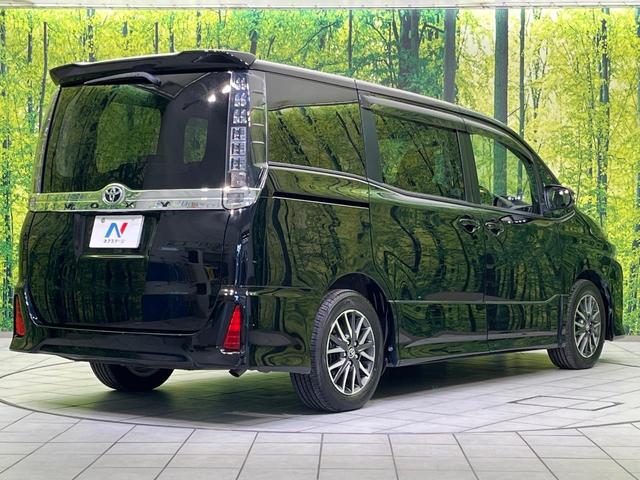 ヴォクシー ZS 両側電動ドア 後席モニター バックカメラ 禁煙車 ドラレコ スマートキー LEDヘッド ビルトインETC オートライト デュアルエアコン 純正16インチアルミ Bluetooth CD DVD再生(53枚目)