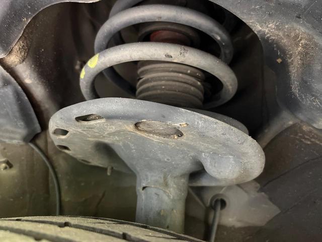 ヴォクシー ZS 両側電動ドア 後席モニター バックカメラ 禁煙車 ドラレコ スマートキー LEDヘッド ビルトインETC オートライト デュアルエアコン 純正16インチアルミ Bluetooth CD DVD再生(54枚目)