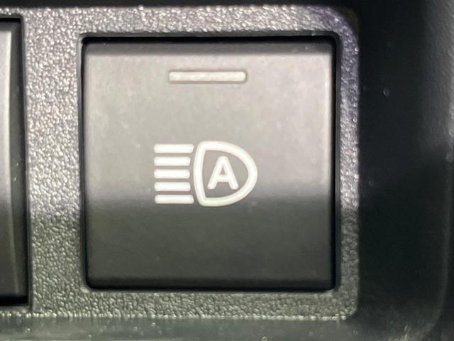 シエンタ ハイブリッドZ 両側パワースライドドア 純正10.5インチナビ 全周囲カメラ 衝突被害軽減システム レーダークルーズ 禁煙車 コーナーセンサー スマートキー LEDヘッド ビルトインETC オートハイビーム(33枚目)