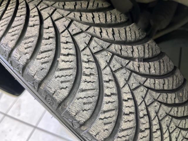 N-BOX G SSパッケージ 両側電動ドア 純正SDナビ バックカメラ 禁煙車 スマートキー HIDヘッド ETC オートライト オートエアコン 純正14インチアルミ CD(28枚目)