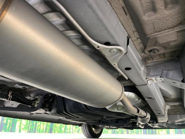 N-WGNカスタム G SDナビ 禁煙車 スマートキー HIDヘッド オートライト オートエアコン 純正14インチアルミ CD トラクションコントロール 衝突安全ボディ プライバシーガラス ドアバイザー 電動格納ミラー(23枚目)