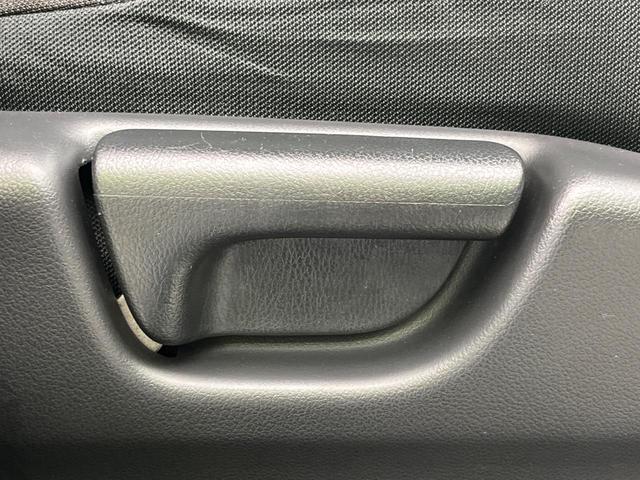 N-WGNカスタム G SDナビ 禁煙車 スマートキー HIDヘッド オートライト オートエアコン 純正14インチアルミ CD トラクションコントロール 衝突安全ボディ プライバシーガラス ドアバイザー 電動格納ミラー(38枚目)