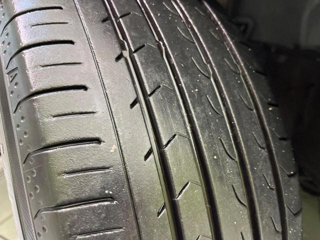 エルグランド ２５０ハイウェイスター　両側電動ドア　後席モニター　ＳＤナビ　バックカメラ　禁煙車　ハーフレザーシート　ドラレコ　スマートキー　ＬＥＤヘッド　ビルトインＥＴＣ　クルコン　オートライト　デュアルエアコン　純正１８インチアルミ（45枚目）