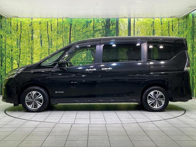 セレナ ｅ－パワー　ＸＶ　両側電動ドア　純正１０インチＳＤナビ　後席モニター　全周囲カメラ　エマージェンシーブレーキ　禁煙車　ドラレコ　コーナーセンサー　スマートキー　ＬＥＤヘッド　ビルトインＥＴＣ　クルコン　オートハイビーム（28枚目）