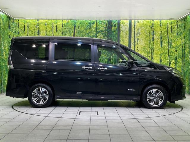 セレナ ｅ－パワー　ＸＶ　両側電動ドア　純正１０インチＳＤナビ　後席モニター　全周囲カメラ　エマージェンシーブレーキ　禁煙車　ドラレコ　コーナーセンサー　スマートキー　ＬＥＤヘッド　ビルトインＥＴＣ　クルコン　オートハイビーム（30枚目）