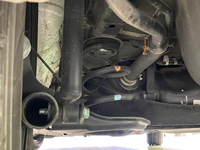 ノート Ｘ　ＳＤナビ　全周囲カメラ　エマージェンシーブレーキ　禁煙車　コーナーセンサー　スマートキー　ＥＴＣ　オートライト　オートエアコン　Ｂｌｕｅｔｏｏｔｈ　ＣＤ　トラクションコントロール　盗難防止システム（35枚目）