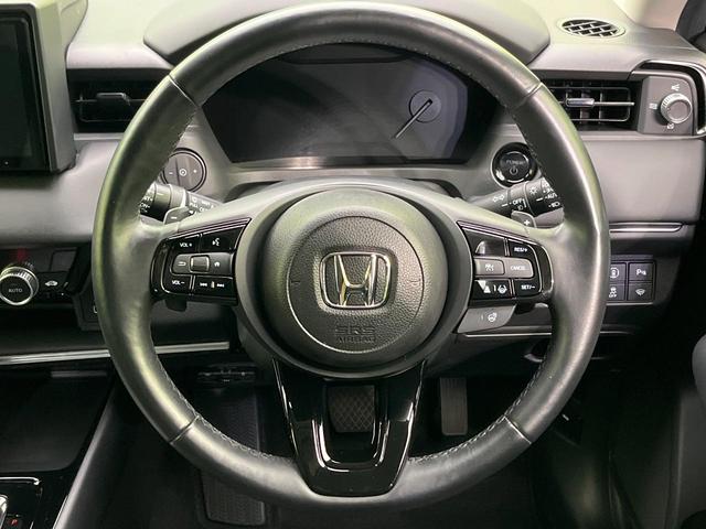 【ステアリングスイッチ】運転中、前方から目線をそらすことなく、オーディオ等の操作が可能な便利機能！安心＆快適なドライブを演出してくれます♪