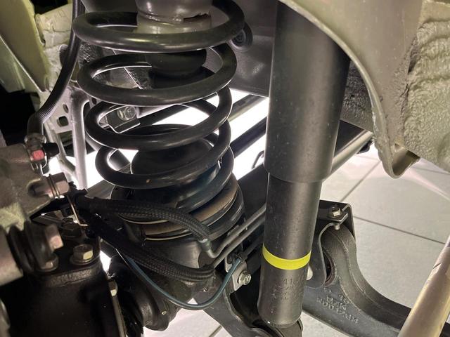 ジムニー XC 4WD バックカメラ 衝突軽減装置 禁煙車 ドラレコ LEDヘッド ディスプレイオーディオ ETC クルコン オートハイビーム オートライト オートエアコン 純正16インチアルミ Bluetooth(21枚目)